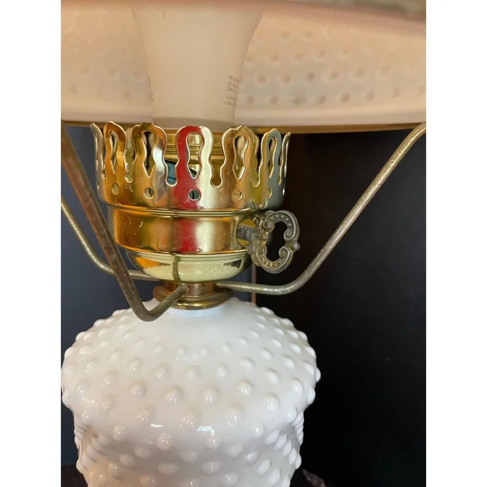 Fenton Style Hobnail Milk Glass Table Lamp White Excellent Vintage Must Rewire - Picture 10 of 16